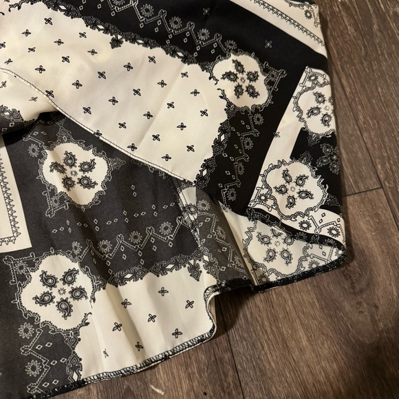 NWOT TOPSHOP black & white paisley midi faux satin dress - Picture 5 of 8